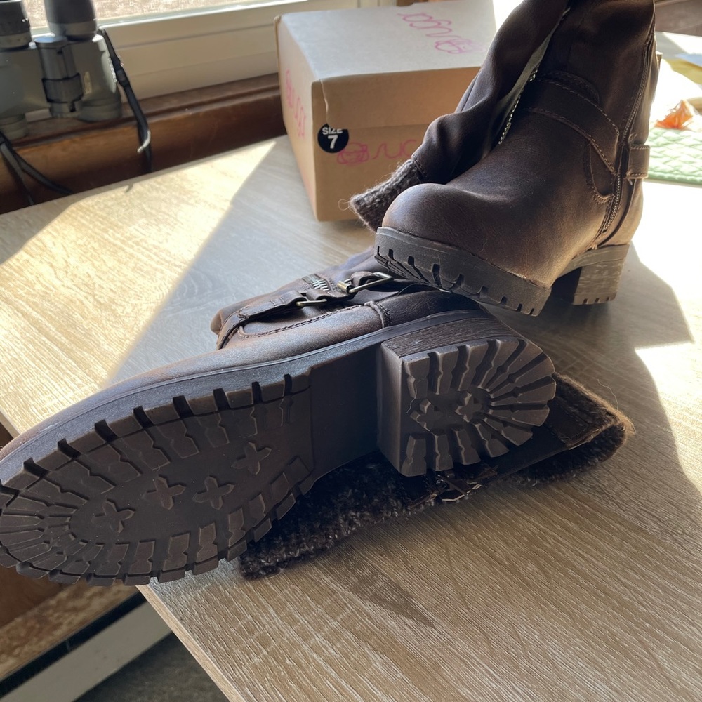 Woman’s boots